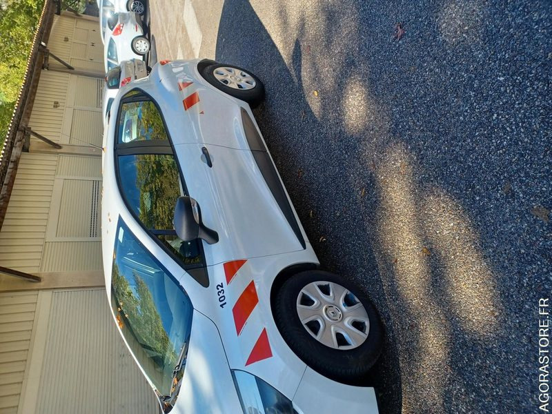 RENAULT CLIO SOCIETE / REF SCP : 1032 - Car: picture 3 RENAULT CLIO SOCIETE / REF SCP : 1032 - Car: picture 3