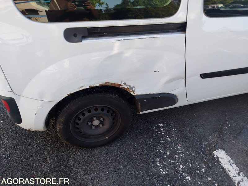 Small van RENAULT KANGOO - 2018 - 233795 KM: picture 7