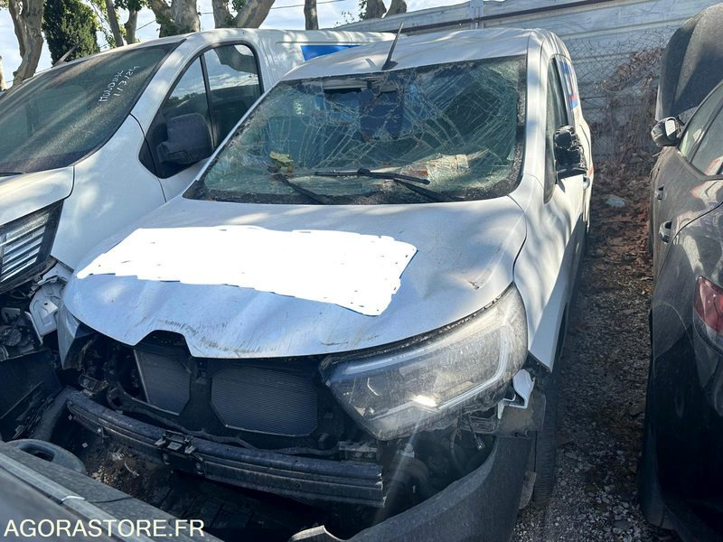 RENAULT - KANGOO - 2023 / 5000 KM - Small van: picture 1 RENAULT - KANGOO - 2023 / 5000 KM - Small van: picture 1