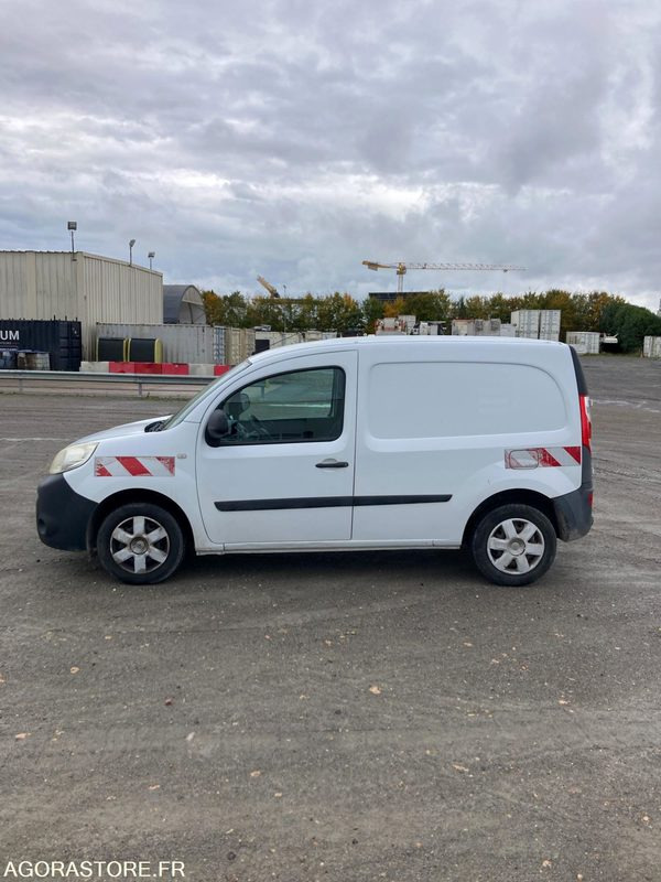 RENAULT KANGOO diesel - Année 2016 - 322 400 km - Small van: picture 2 RENAULT KANGOO diesel - Année 2016 - 322 400 km - Small van: picture 2