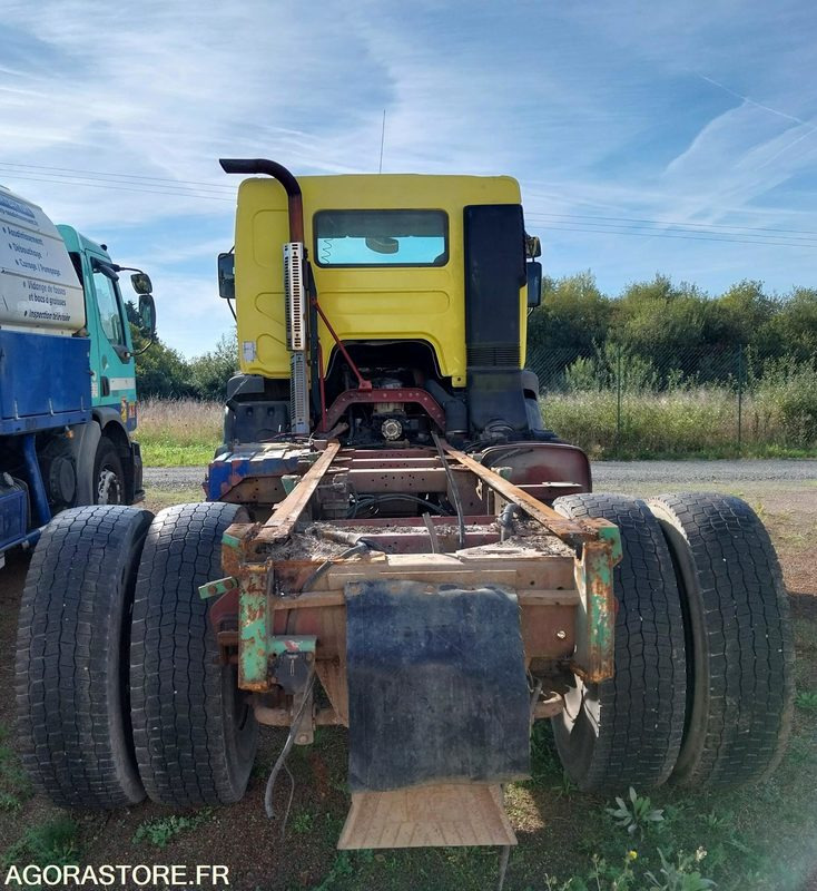 RENAULT KERAX 300-19 / 1999 / 660960 km - Cab chassis truck: picture 4 RENAULT KERAX 300-19 / 1999 / 660960 km - Cab chassis truck: picture 4