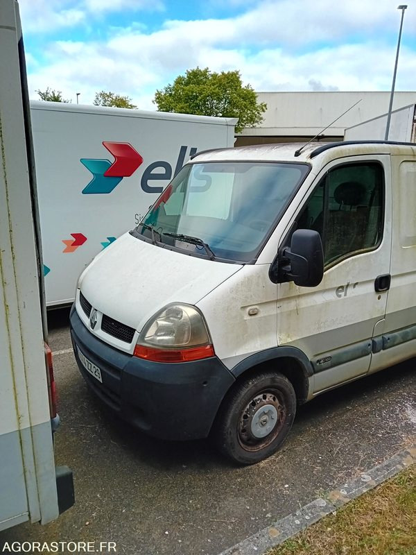 RENAULT MASTER II 2004 - Panel van: picture 3 RENAULT MASTER II 2004 - Panel van: picture 3
