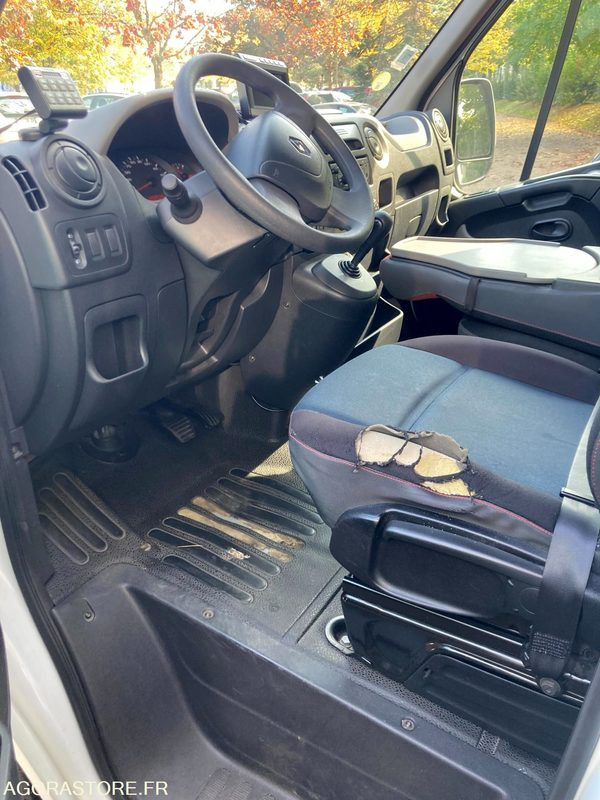 Ambulance RENAULT MASTER VASP type ambulance: picture 6