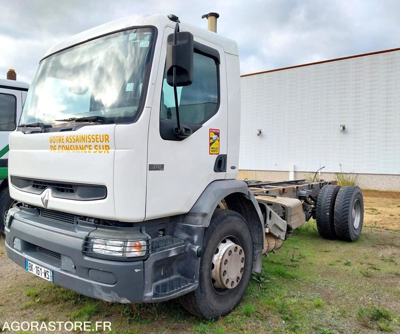 RENAULT PREMIUM 370-19 / 2007 / 371820 km - Cab chassis truck: picture 2 RENAULT PREMIUM 370-19 / 2007 / 371820 km - Cab chassis truck: picture 2