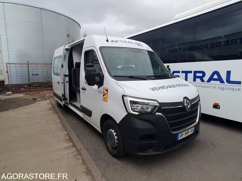 RENAULT TRAFFIC 9 PL AUTO ECOLE - 2019 - 83000 Kms - Small van: picture 2 RENAULT TRAFFIC 9 PL AUTO ECOLE - 2019 - 83000 Kms - Small van: picture 2