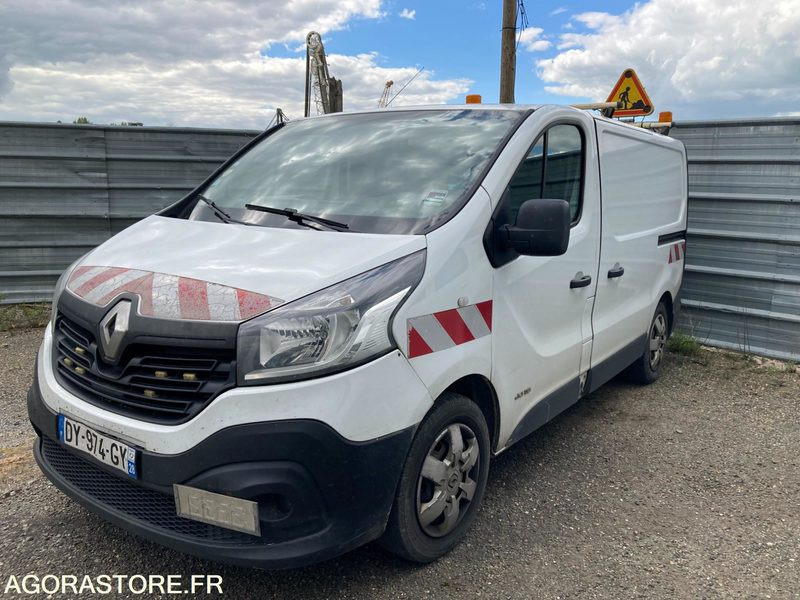 RENAULT TRAFIC - 2015 / 227603 KM (DY-974-GY) (MVU228) - Panel van: picture 1 RENAULT TRAFIC - 2015 / 227603 KM (DY-974-GY) (MVU228) - Panel van: picture 1