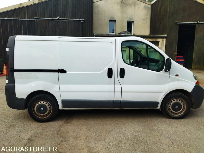RENAULT TRAFIC DE 2005 71234 KM - Panel van: picture 2 RENAULT TRAFIC DE 2005 71234 KM - Panel van: picture 2