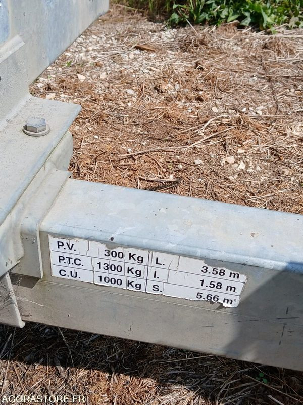 Remorque PORTE ROULEAU HUBIERE - Plant trailer: picture 4 Remorque PORTE ROULEAU HUBIERE - Plant trailer: picture 4