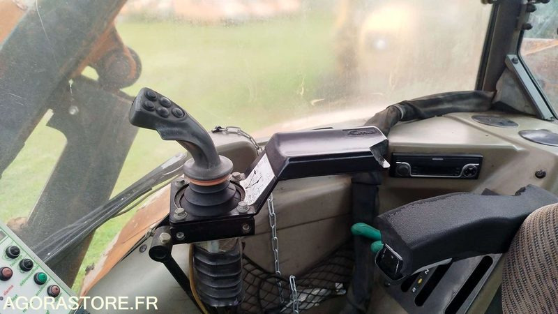 Renault Ergos 446 - 2009 - 12756h - 803CKY31 - Farm tractor: picture 5 Renault Ergos 446 - 2009 - 12756h - 803CKY31 - Farm tractor: picture 5