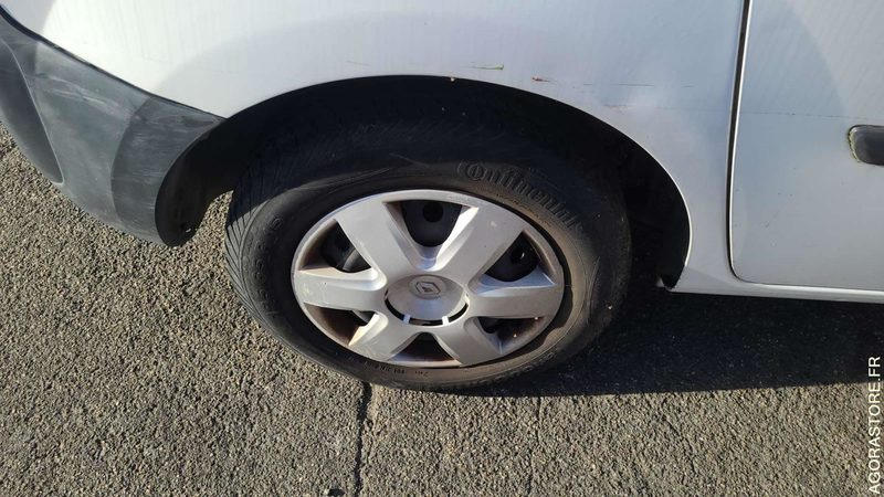 Small van Renault Kangoo - 2011 - 125072kms - BE049EM: picture 17