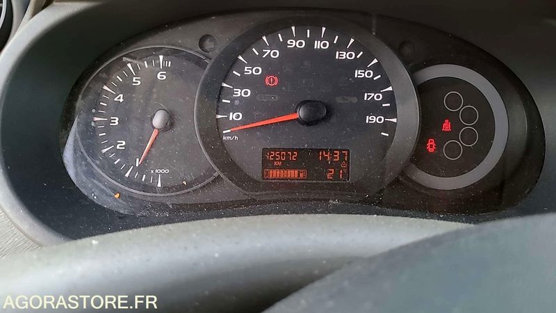 Small van Renault Kangoo - 2011 - 125072kms - BE049EM: picture 16