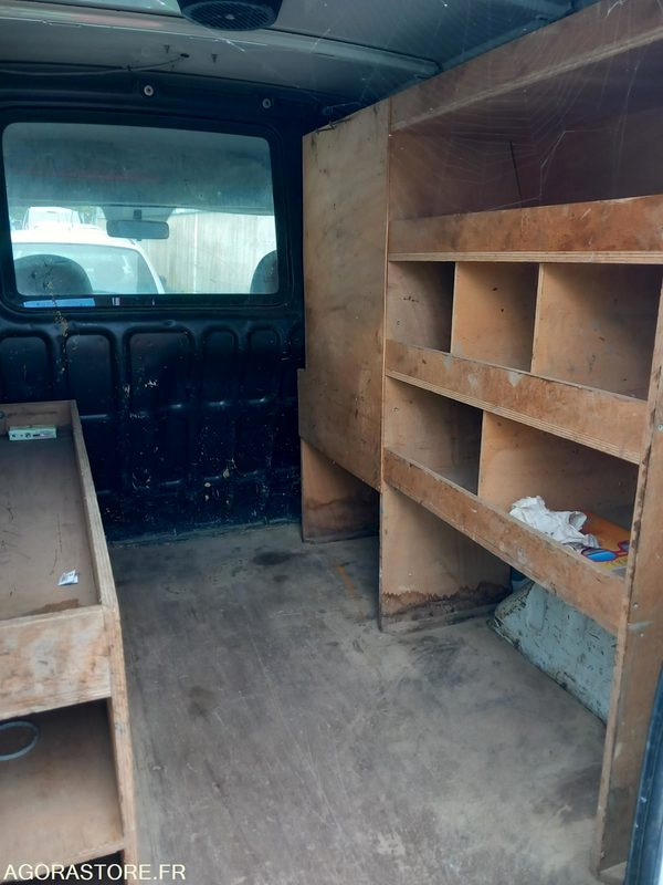 Renault Kangoo CK707XK - Small van: picture 5 Renault Kangoo CK707XK - Small van: picture 5