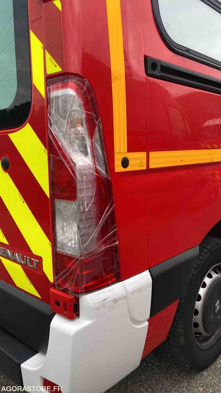 Renault Master III dci 125 - 18/06/2014 - Ambulance: picture 5 Renault Master III dci 125 - 18/06/2014 - Ambulance: picture 5