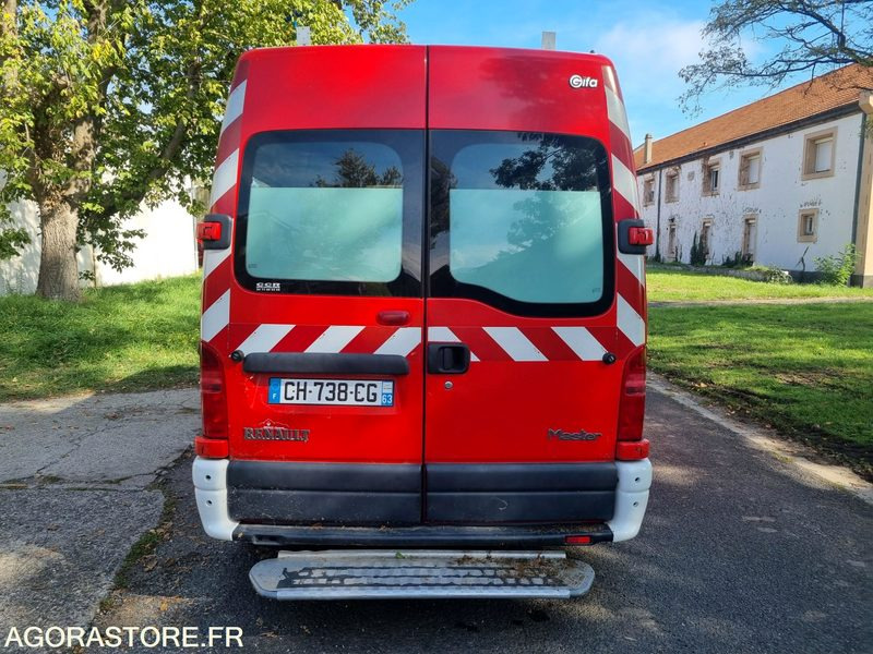 Renault Master L2H2 - CH 738 CG - Compresseur - 2001 - Panel van: picture 3 Renault Master L2H2 - CH 738 CG - Compresseur - 2001 - Panel van: picture 3
