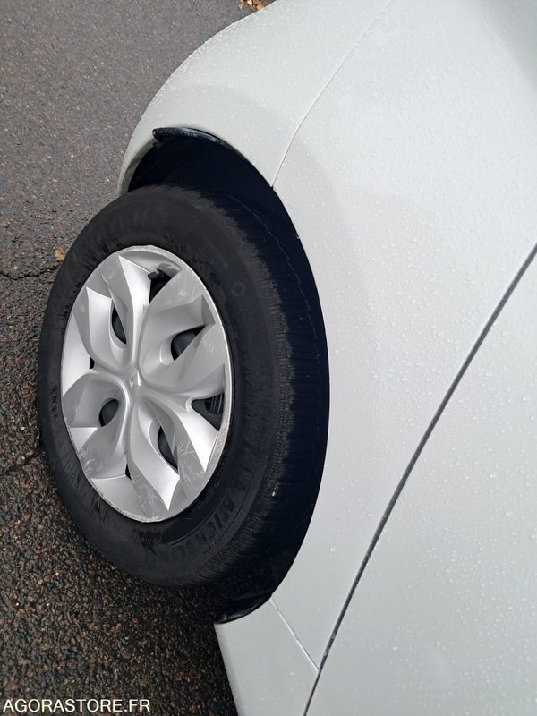 Renault ZOE EK-534-WH - Car: picture 4 Renault ZOE EK-534-WH - Car: picture 4