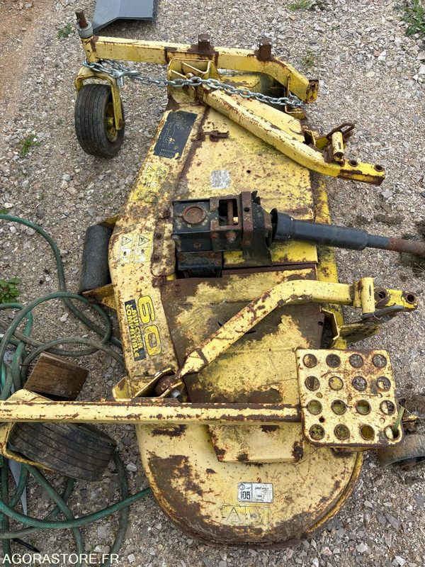 TONDEUSE AUTOPORTEE JOHN DEERE - Garden mower: picture 3 TONDEUSE AUTOPORTEE JOHN DEERE - Garden mower: picture 3