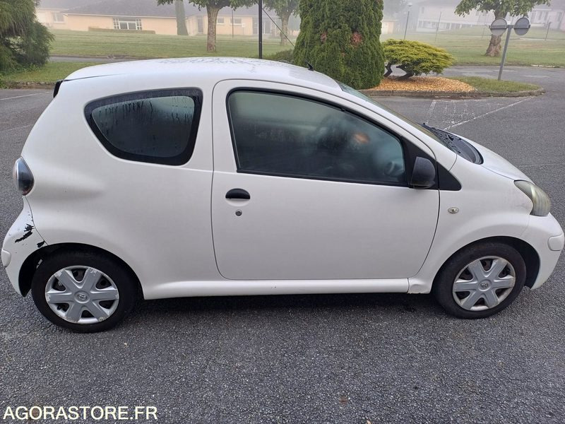 TOYOTA AYGO - Car: picture 2 TOYOTA AYGO - Car: picture 2