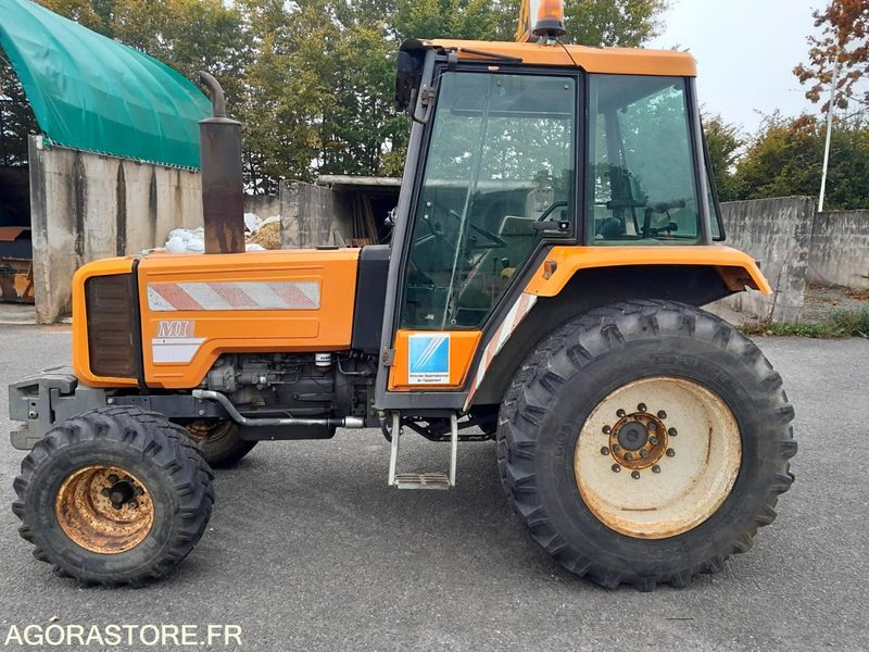 TRACTEUR RENAULT 750MI 12532 heures 1995 - Farm tractor: picture 1 TRACTEUR RENAULT 750MI 12532 heures 1995 - Farm tractor: picture 1