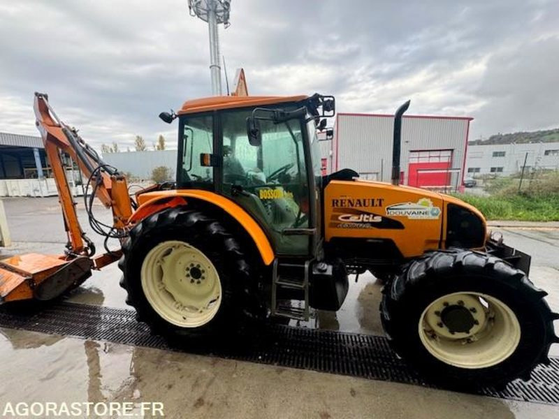 TRACTEUR RENAULT CELTIS - 2024 - 1400 h - Farm tractor: picture 2 TRACTEUR RENAULT CELTIS - 2024 - 1400 h - Farm tractor: picture 2
