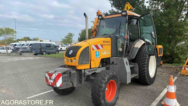 TRACTEUR RENAULT ERGOS 446 - 2009 - Farm tractor: picture 1 TRACTEUR RENAULT ERGOS 446 - 2009 - Farm tractor: picture 1