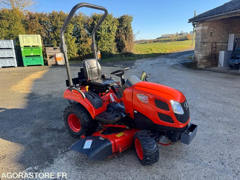 TRACTEUR TONDEUSE KIOTI - 2019 - Garden mower: picture 3 TRACTEUR TONDEUSE KIOTI - 2019 - Garden mower: picture 3