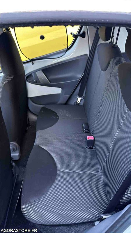 Toyota Aygo - 2009 - 81227kms - FX-147-PK - Car: picture 5 Toyota Aygo - 2009 - 81227kms - FX-147-PK - Car: picture 5