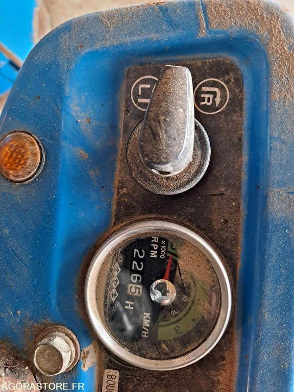 Tracteur ISEKI - Farm tractor: picture 2 Tracteur ISEKI - Farm tractor: picture 2