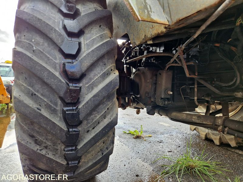 Farm tractor Tracteur Renault Ergos 90 - 2003 -9755 - BB933ET: picture 12 Farm tractor Tracteur Renault Ergos 90 - 2003 -9755 - BB933ET: picture 12