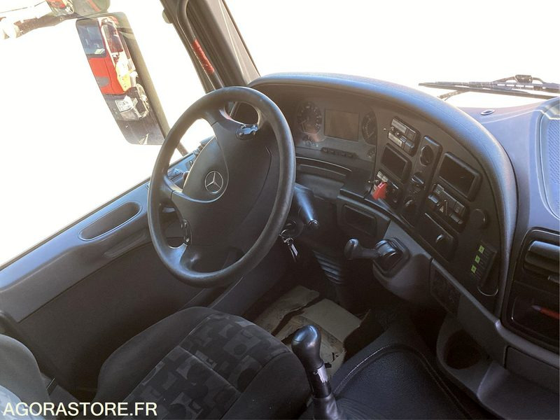 Tractor unit MERCEDES BENZ ACTROS - 2005 - 511806 KM - P3000898: picture 7