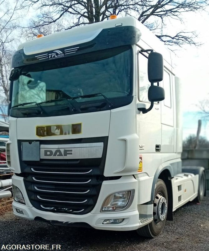 TRACTEUR DAF XF 460 - 2016 - 652 781km - pneus neufs - Tractor unit: picture 1 TRACTEUR DAF XF 460 - 2016 - 652 781km - pneus neufs - Tractor unit: picture 1
