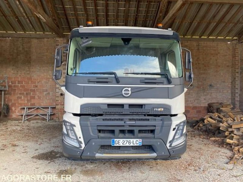 TRACTEUR VOLVO FM 460 4X2 BI CARBURATION GO+GNL 13000 KM - Tractor unit: picture 3 TRACTEUR VOLVO FM 460 4X2 BI CARBURATION GO+GNL 13000 KM - Tractor unit: picture 3