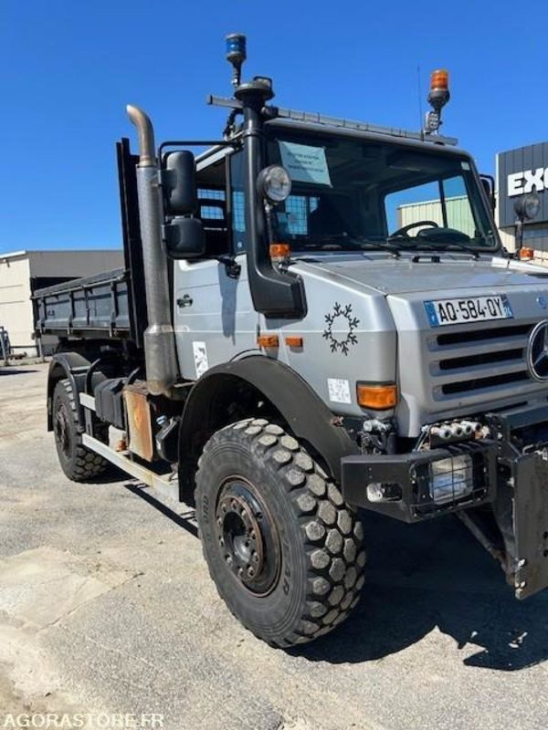 CAMION 4X4 MERCEDES UNIMOG U5000 2009 62289 KM 4667 HEURES - Truck: picture 1 CAMION 4X4 MERCEDES UNIMOG U5000 2009 62289 KM 4667 HEURES - Truck: picture 1