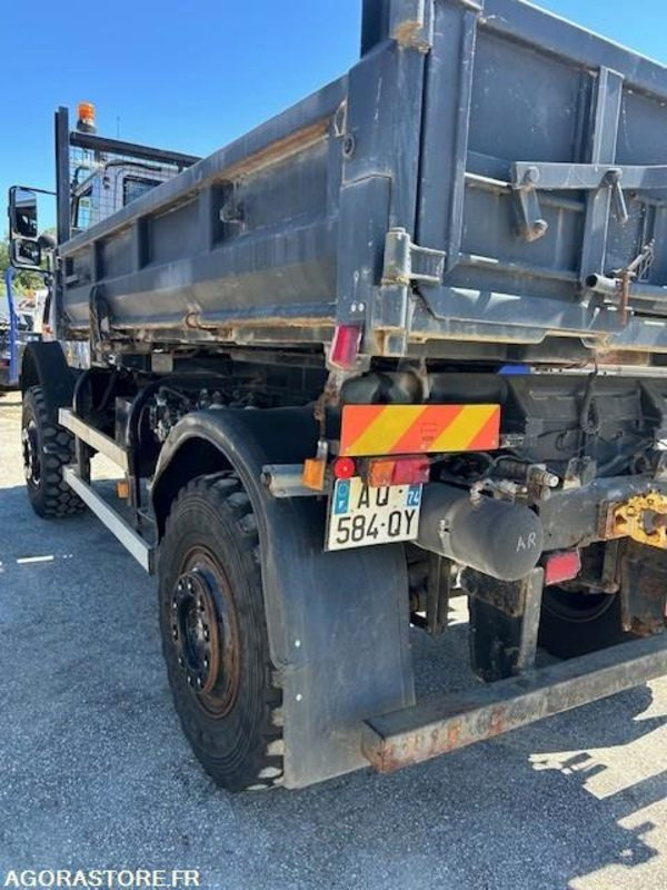CAMION 4X4 MERCEDES UNIMOG U5000 2009 62289 KM 4667 HEURES - Truck: picture 4 CAMION 4X4 MERCEDES UNIMOG U5000 2009 62289 KM 4667 HEURES - Truck: picture 4