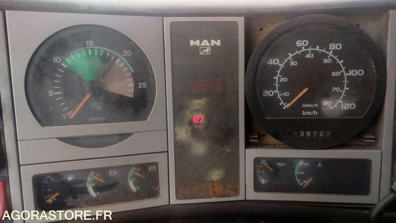 Truck CAMION POMPE MAN FE310A / SWING 34M - 2002 - 135 723 KM - UNIQUEMENT A LEXPORT: picture 13