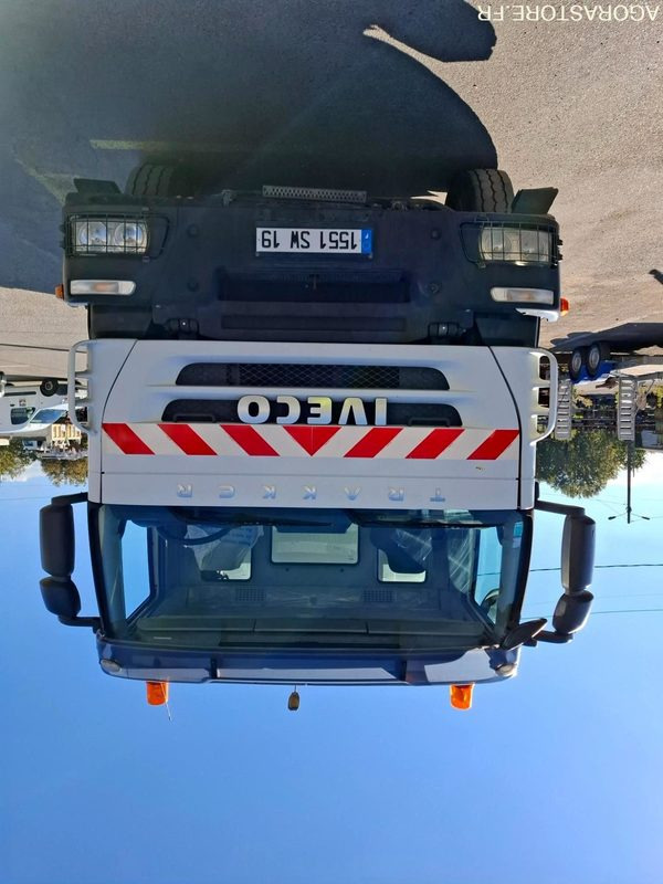 Camion poids lourds 6X4 IVECO TRAKKER 26T bi-benne - Truck: picture 1 Camion poids lourds 6X4 IVECO TRAKKER 26T bi-benne - Truck: picture 1