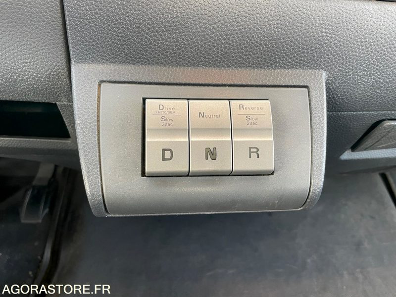 IVECO EUROCARGO PLATEAU - 2015 - 295 000KM - Truck: picture 4 IVECO EUROCARGO PLATEAU - 2015 - 295 000KM - Truck: picture 4