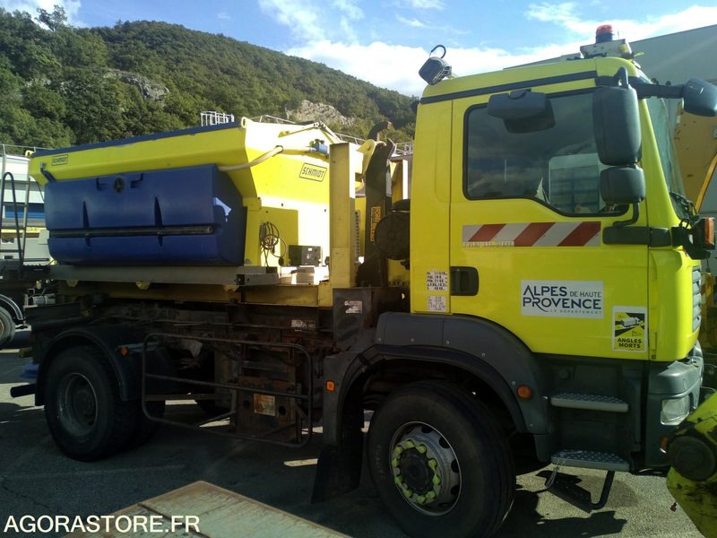 MAN 18.280 TGM 4X4 , saleuse STRATOS B40K, lame acier, aileron déneigement - Truck: picture 1 MAN 18.280 TGM 4X4 , saleuse STRATOS B40K, lame acier, aileron déneigement - Truck: picture 1