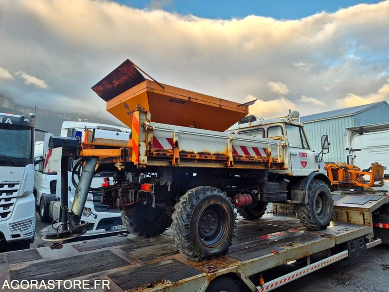 MERCEDES UNIMOG + LAME + SALEUSE 276590 KM 1973 - Truck: picture 3 MERCEDES UNIMOG + LAME + SALEUSE 276590 KM 1973 - Truck: picture 3
