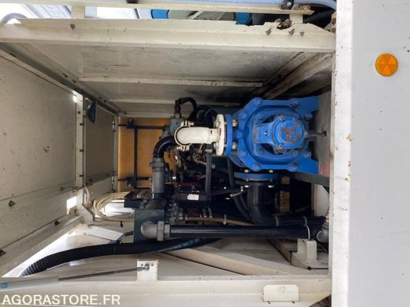 Truck PL laveuse IVECO 100E15 1995: picture 8