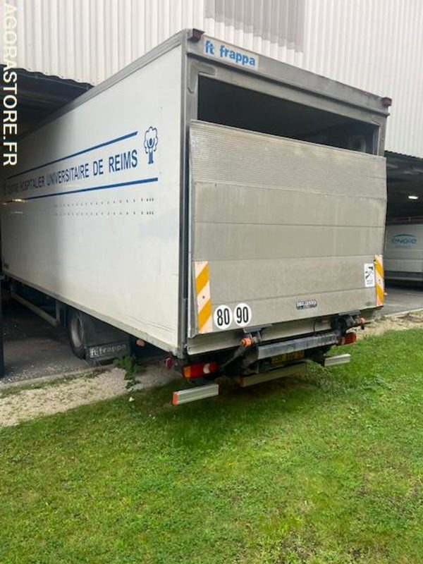 POID LOURD RENAULT MIDLUM - Truck: picture 1 POID LOURD RENAULT MIDLUM - Truck: picture 1