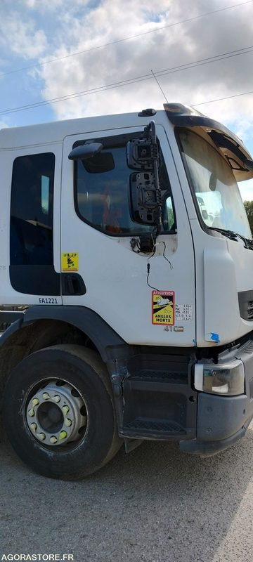 RENAULT 26T/BRAS - AA670CJ - 2009 / 672 662 KM - Truck: picture 3 RENAULT 26T/BRAS - AA670CJ - 2009 / 672 662 KM - Truck: picture 3