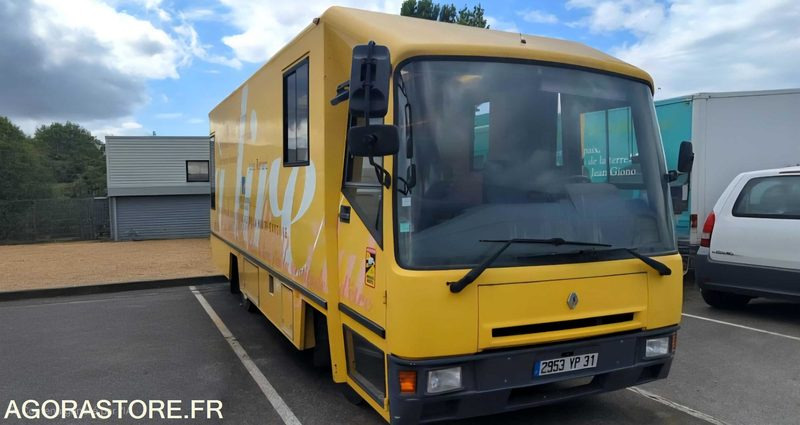 RENAULT BIBLIOBUS -115000 KMS- ANNEE 1995 - Truck: picture 1 RENAULT BIBLIOBUS -115000 KMS- ANNEE 1995 - Truck: picture 1