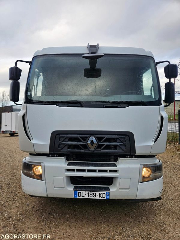 Renault D-19 280 EMPATTEMENT 3M50 - Truck: picture 3 Renault D-19 280 EMPATTEMENT 3M50 - Truck: picture 3