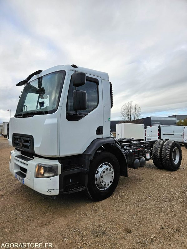 Renault D-19 280 EMPATTEMENT 3M50 - Truck: picture 4 Renault D-19 280 EMPATTEMENT 3M50 - Truck: picture 4