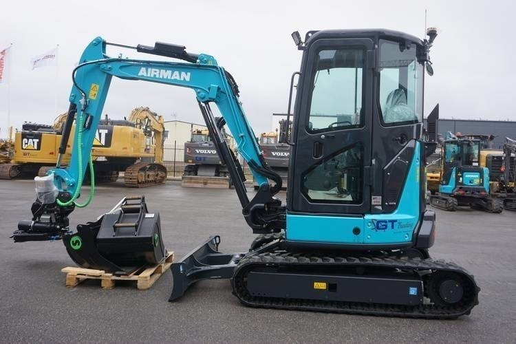 Airman AX 33 U  - Mini excavator: picture 2 Airman AX 33 U  - Mini excavator: picture 2