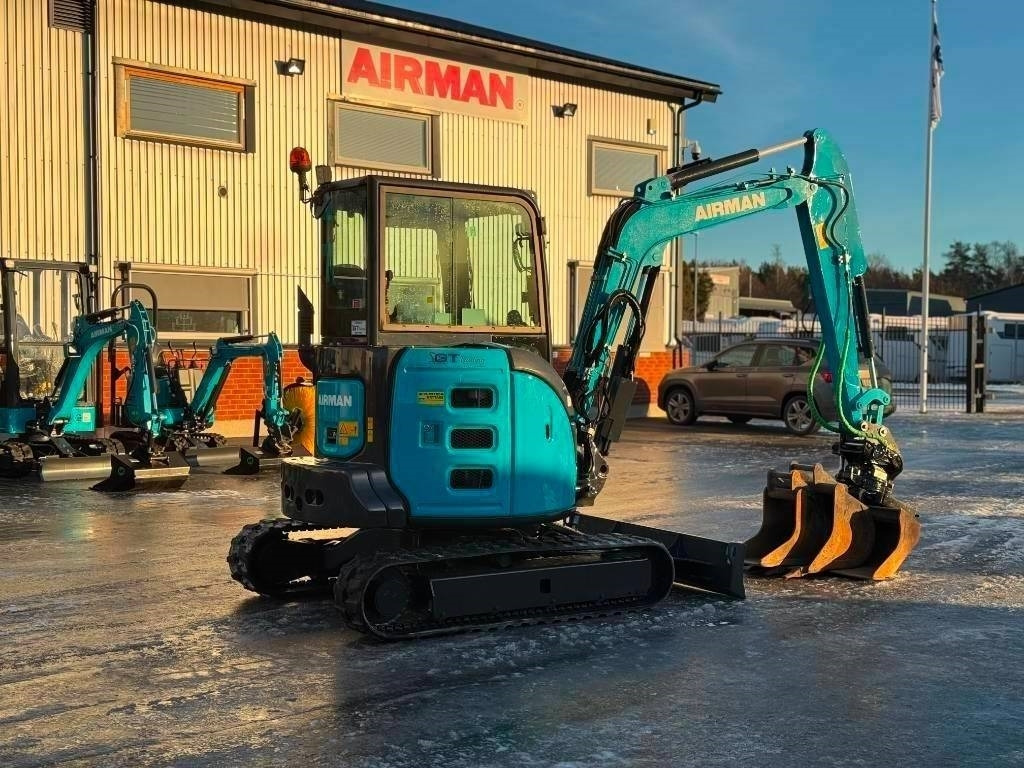 Airman AX 38 U-6 A  - Mini excavator: picture 3 Airman AX 38 U-6 A  - Mini excavator: picture 3