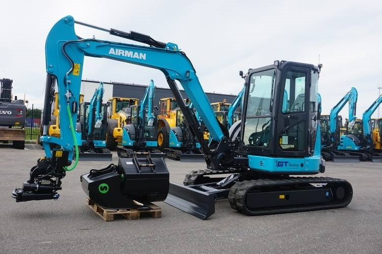 Airman AX55U-7 * Uthyres *  - Mini excavator: picture 1 Airman AX55U-7 * Uthyres *  - Mini excavator: picture 1