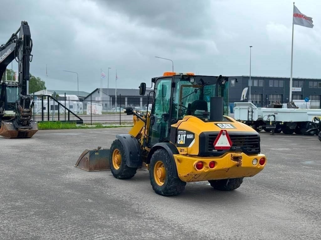 CAT 906 H  - Wheel loader: picture 4 CAT 906 H  - Wheel loader: picture 4