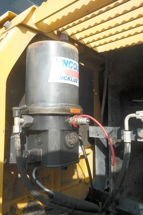 Crawler excavator Komatsu PC 240-8: picture 19