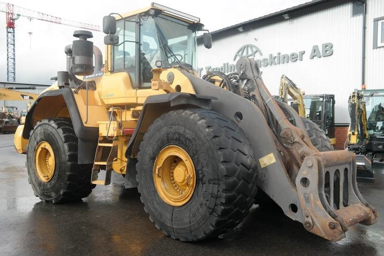 Volvo L220 G - Wheel loader: picture 1 Volvo L220 G - Wheel loader: picture 1